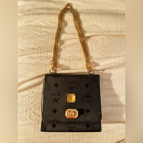 MCM purse - Picture 1 of 3